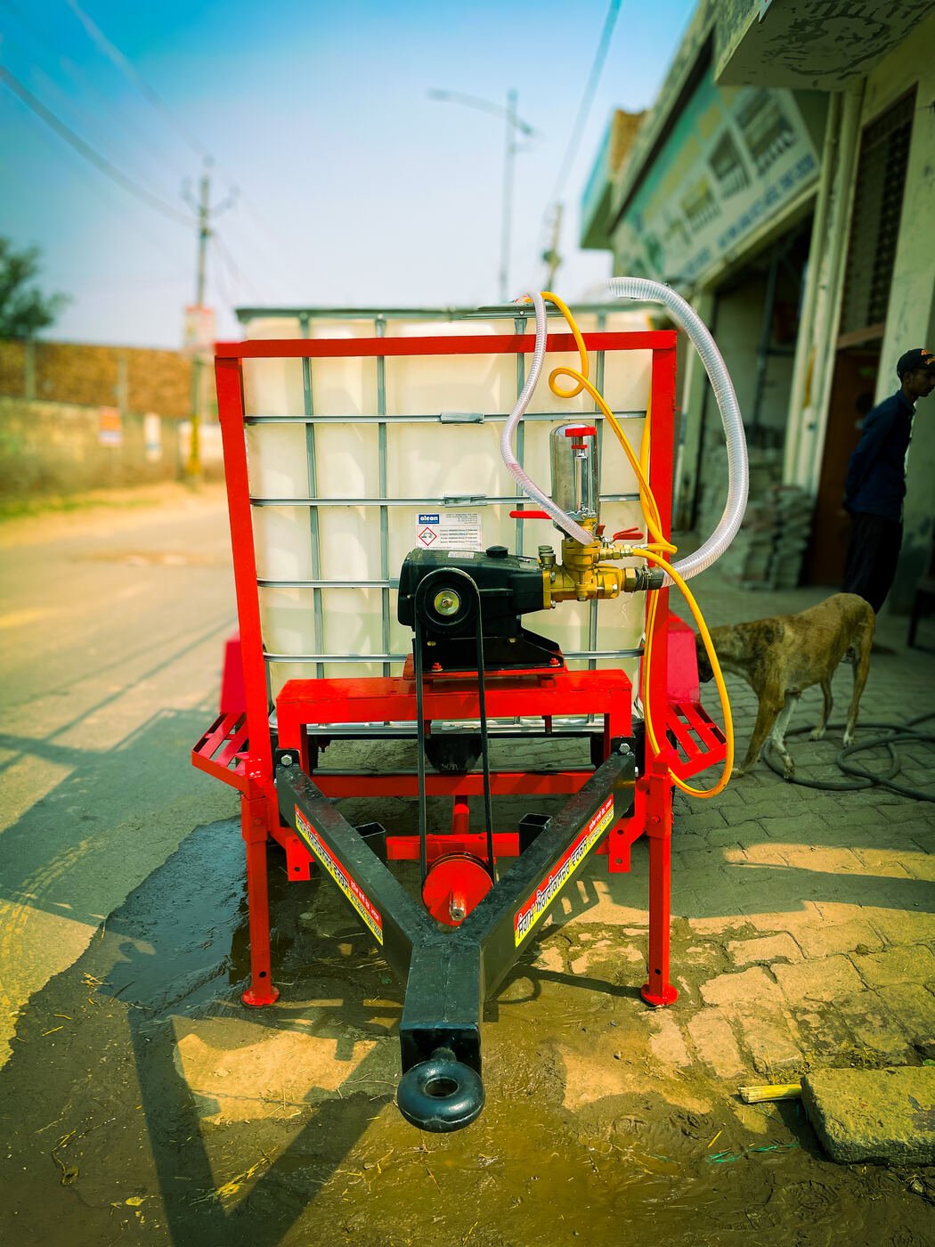 Spray pump trailer